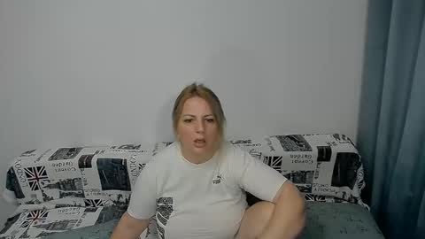 erika online show from October 2025 07:40:02 AM