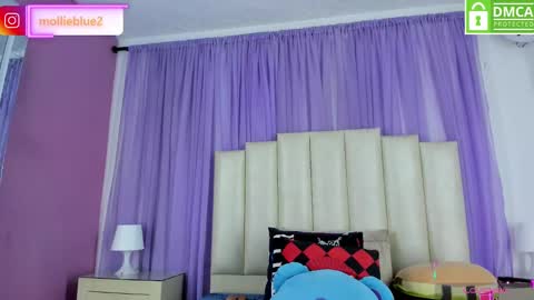 Hey Guys  Im Mollie online show from December 2024 01:00:02 PM