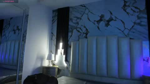 Hey Guys  Im Mollie online show from April 2026 12:20:01 PM