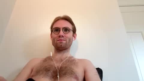 molliter online show from September 2025 01:46:02 PM