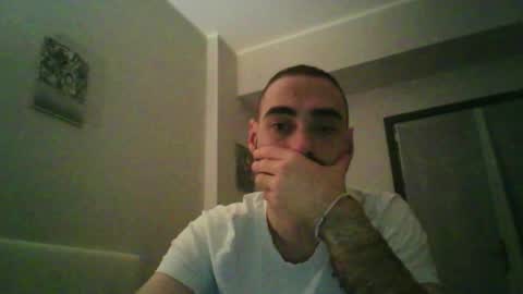 mollo20 online show from February 2026 07:59:02 PM