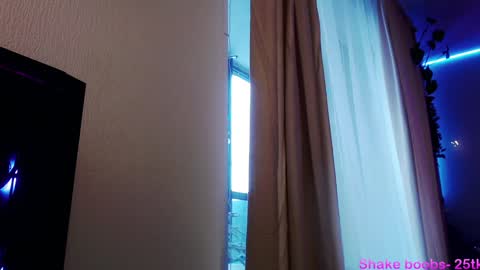    online show from February 2025 09:52:01 AM