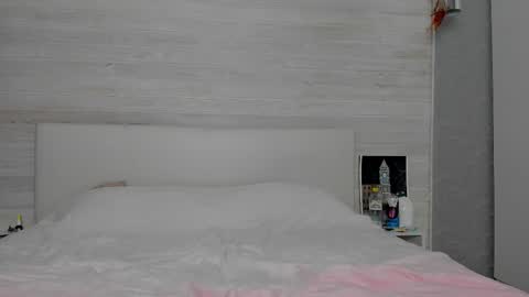 Snapshot of molly_hunt chatting on September 2025 02:59:02 AM Molly Hunt online show from September 2025 02:59:02 AM