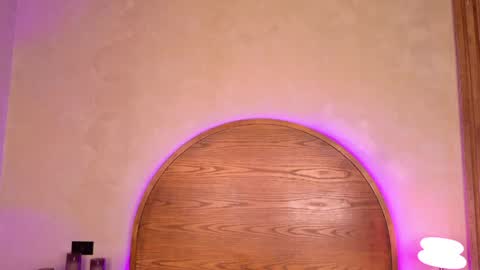Molly Jackson online show from May 2026 01:02:04 AM