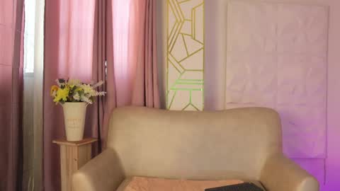 Snapshot of molly_marmalade_ chatting on December 2024 04:49:01 PM MOLLY online show from December 2024 04:49:01 PM