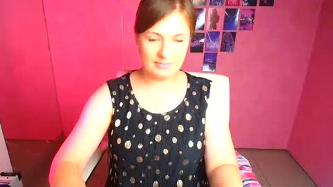 Molly online show from July 2026 06:20:01 PM