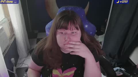 Snapshot of molly_moons chatting on September 2025 06:41:02 PM molly_moons online show from September 2025 06:41:02 PM