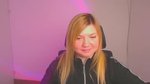 Molly online show from January 2025 03:18:02 PM