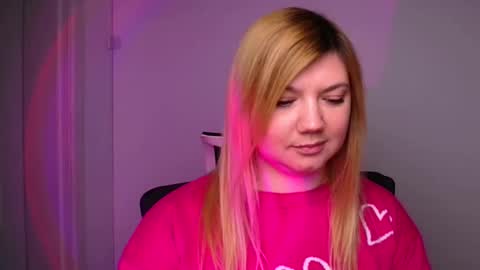 Molly online show from January 2025 12:31:01 PM