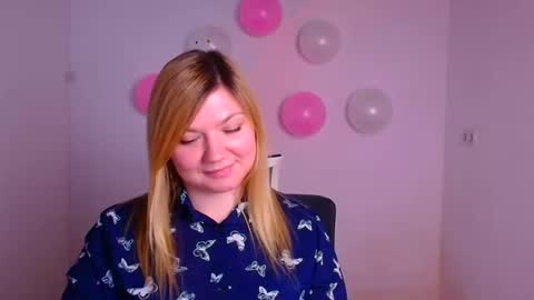 Molly online show from February 2025 03:42:02 PM