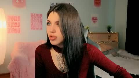 Molly online show from April 2026 04:22:01 AM