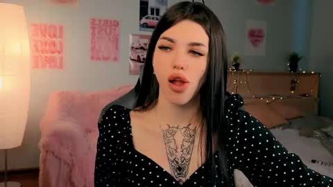 Molly online show from April 2026 04:08:02 AM