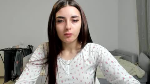 Molly online show from January 2026 07:28:02 PM