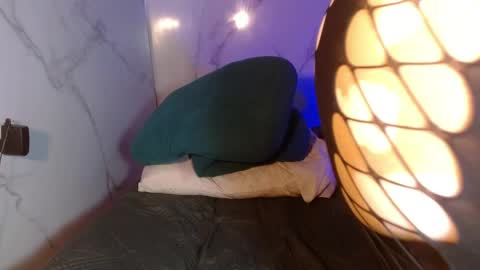  MOLLY  GUNSG online show from April 2026 10:32:02 PM