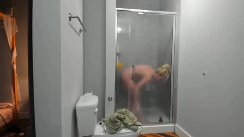 mollyharttt online show from September 2025 07:03:01 PM