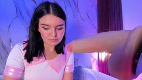 Snapshot of mollylewis18 chatting on July 2026 03:24:02 AM New girl Emily Valentina Michelle online show from July 2026 03:24:02 AM