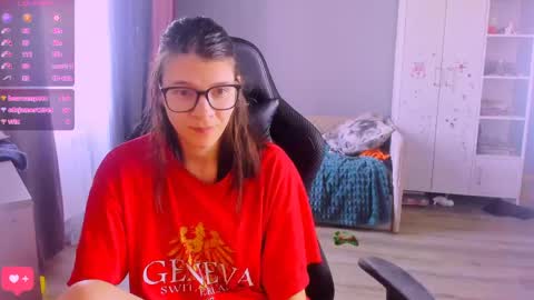  KIRA  online show from March 2026 07:15:01 AM