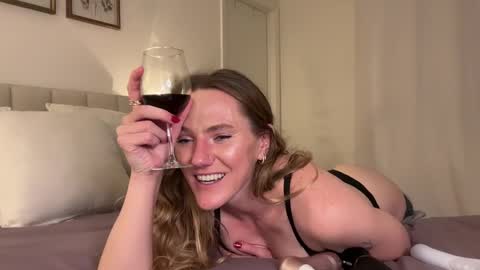 mollyrae8869 online show from December 2025 03:23:01 AM