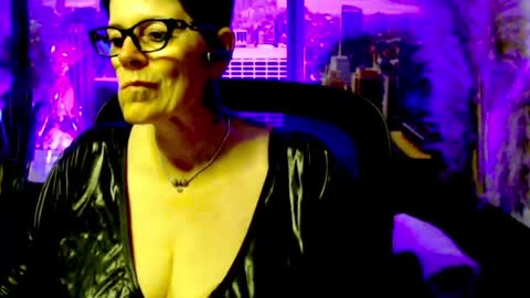 MollySun Nina Randmann online show from June 2026 06:42:01 PM