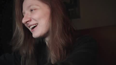 Snapshot of mollytucker chatting on January 2025 01:41:02 PM mollytucker online show from January 2025 01:41:02 PM