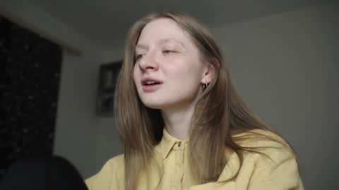 Snapshot of mollytucker chatting on January 2025 01:58:01 PM mollytucker online show from January 2025 01:58:01 PM