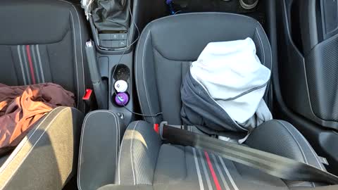 Snapshot of molnaratti14 chatting on December 2024 09:52:02 AM Oszkr online show from December 2024 09:52:02 AM