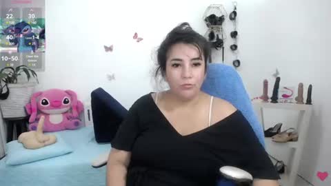 Snapshot of mom_17 chatting on June 2026 04:24:02 PM Celeste online show from June 2026 04:24:02 PM