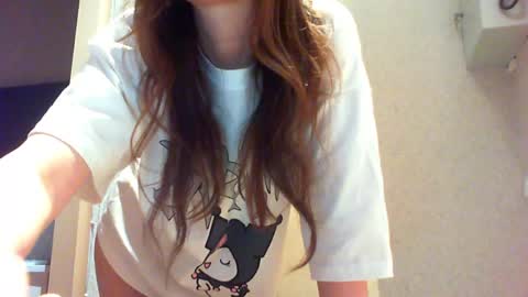 Snapshot of momentbeforedown chatting on May 2026 01:33:02 AM Hailey online show from May 2026 01:33:02 AM