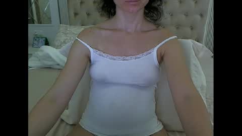 Snapshot of mommy4y chatting on December 2024 10:39:01 AM Amy online show from December 2024 10:39:01 AM