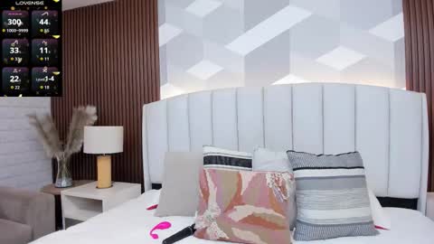 Letty Smith online show from November 2025 11:24:01 AM