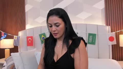 Snapshot of mommy_naughty_ chatting on July 2026 11:12:02 AM Letty Smith online show from July 2026 11:12:02 AM