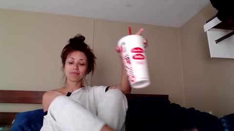 mommyswett online show from November 2025 09:14:01 PM