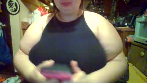 Snapshot of momnalexxie chatting on August 2026 02:57:02 AM MommaLexxie online show from August 2026 02:57:02 AM