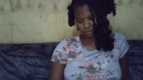 momsdoll online show from June 2026 12:22:01 PM