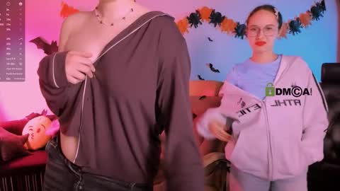 Mona  online show from November 2025 08:00:01 PM