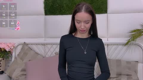 MonaHicks online show from March 2026 06:51:02 PM