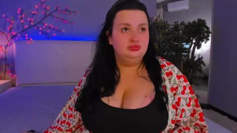 Monica online show from May 2026 12:13:01 PM