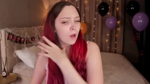 Monica online show from November 2025 05:20:02 AM