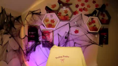 sweet girl and shine body online show from October 2025 06:53:02 AM