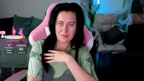 Monica online show from October 2025 09:59:02 PM