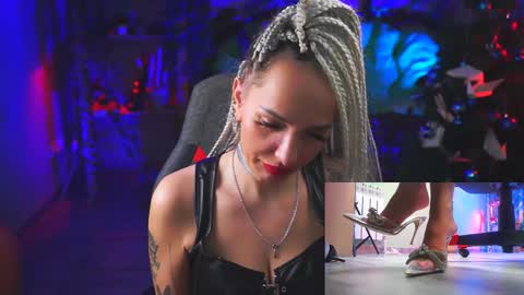 Monika online show from January 2025 07:01:02 PM