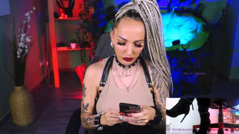 Monika online show from February 2025 11:16:02 AM