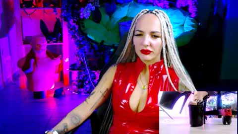 Monika online show from November 2025 10:58:01 AM