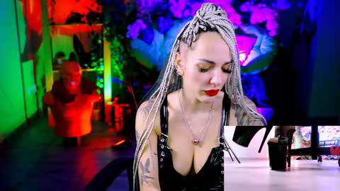 Monika online show from January 2026 10:41:02 AM