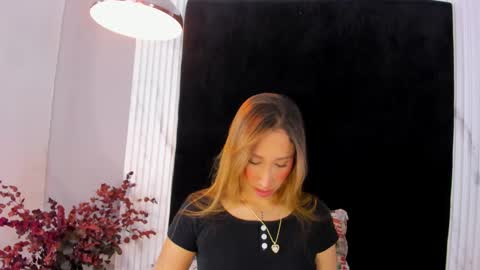 Snapshot of monik_fox_cr chatting on September 2025 07:59:01 PM MONIK FOX online show from September 2025 07:59:01 PM