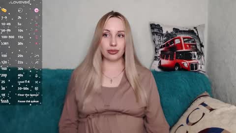 Monika online show from September 2025 11:35:01 AM