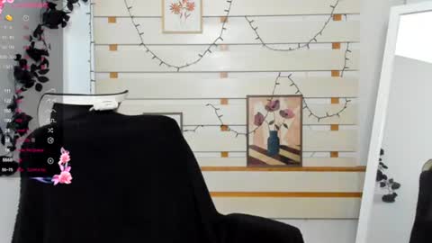 Monika online show from November 2025 12:15:02 PM