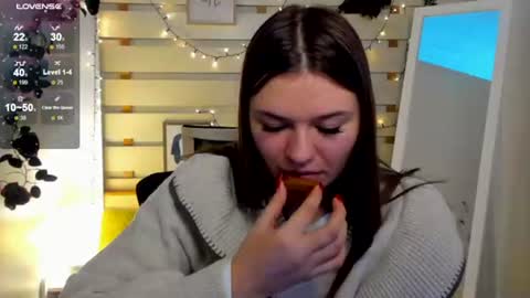 Monika online show from February 2026 02:54:01 PM