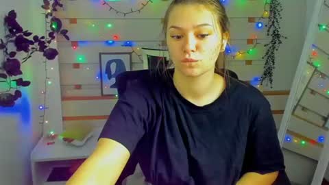 Monika online show from April 2026 07:44:02 AM