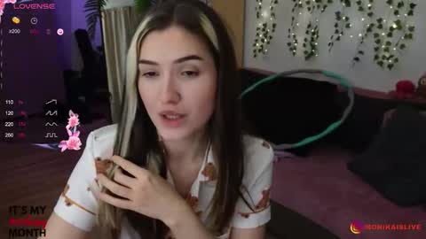 Monika online show from September 2025 01:05:02 AM